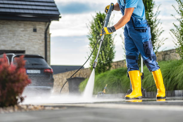 Best Driveway Pressure Washing  in Mount Cob, PA